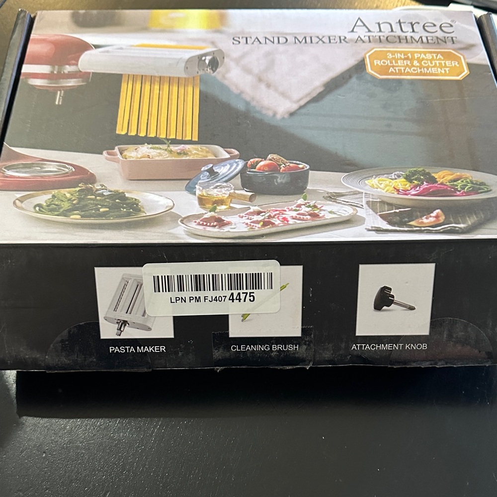 Pasta Maker Set with Cleaning Brush and Knob